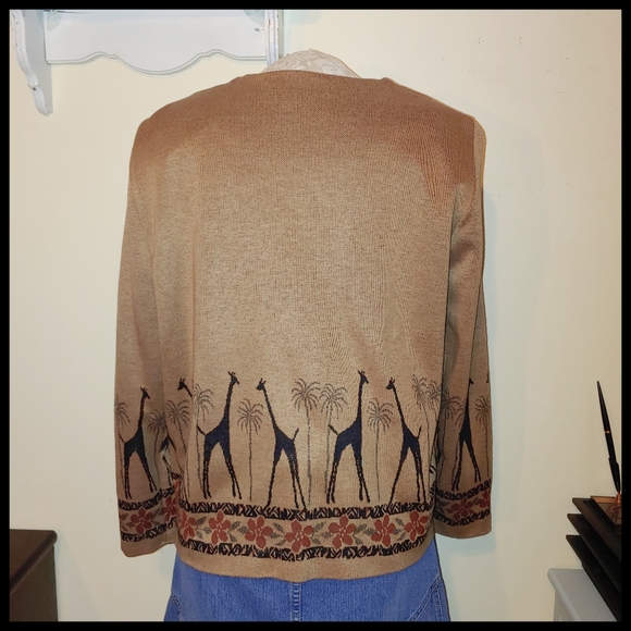 Alfred Dunner Giraffe Print Faux Cardigan - Picture 2 of 5